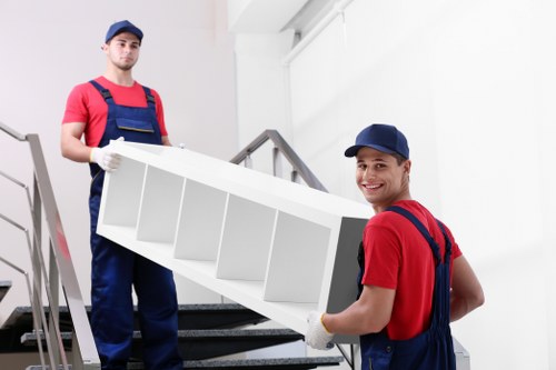 Packing and unpacking service for homes and businesses in Barnes