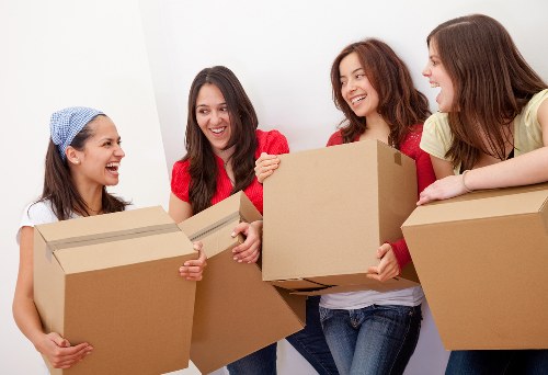Packing and loading support for a Barnes flat or house move