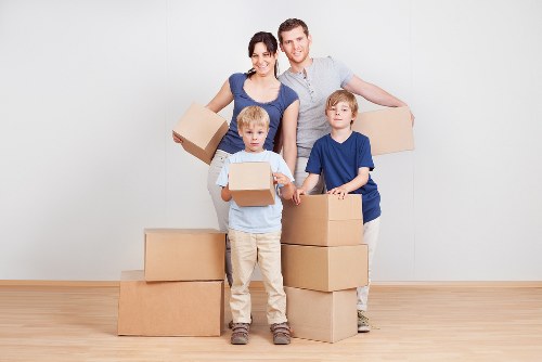 Cubic-yard moving estimate for furniture and boxes